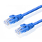 Μπλε καλώδιο συνδετήρων δικτύων που μεταφέρει τη γάτα 9 στοιχείων καλώδιο Ethernet