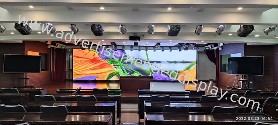 P2.5 P3 Οθόνη LED διαφήμισης εσωτερικού χώρου Αφίσα OEM ODM Die Casting